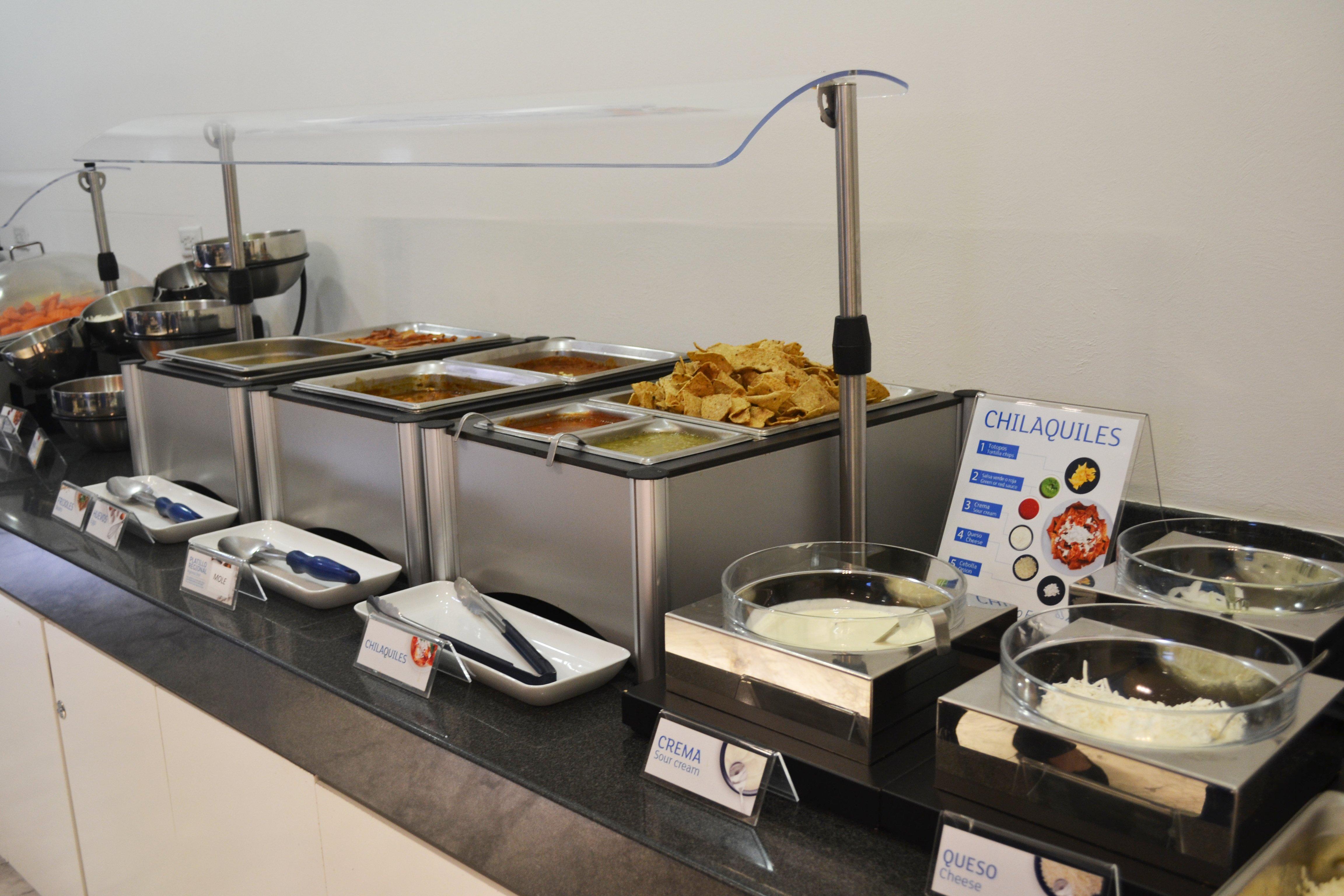 Holiday Inn Express Guaymas By Ihg Extérieur photo A chafing dish with a pump